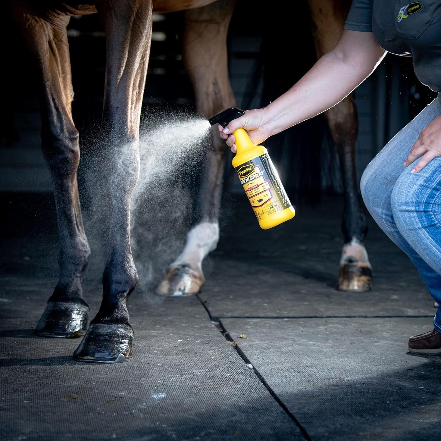 Pyranha Wipe N Spray Fly Repellent for Horses 32 oz.